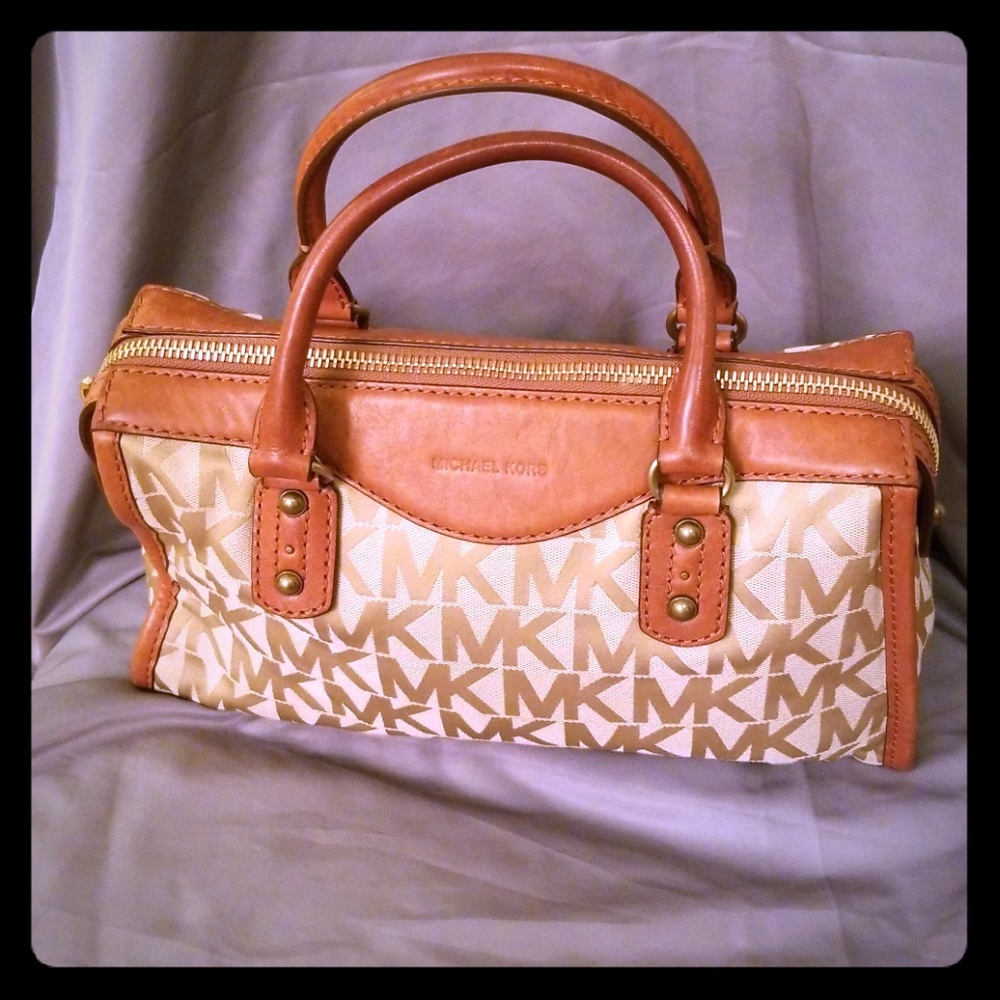 Michael Kors purse